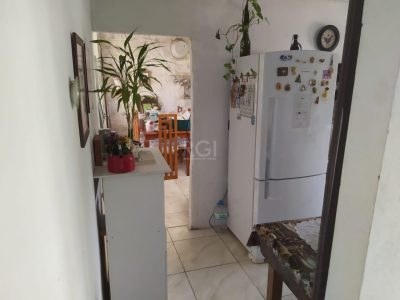 Casa à venda com 270m², 5 quartos, 2 suítes, 2 vagas no bairro Jardim Carvalho em Porto Alegre - Foto 12