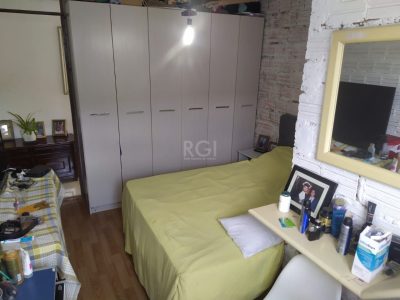 Casa à venda com 270m², 5 quartos, 2 suítes, 2 vagas no bairro Jardim Carvalho em Porto Alegre - Foto 24