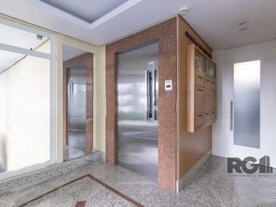 Apartamento à venda com 114m², 4 quartos, 1 suíte, 2 vagas no bairro Petrópolis em Porto Alegre - Foto 15