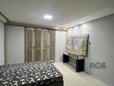 Casa à venda com 230m², 3 quartos no bairro Santo Antônio em Porto Alegre - Foto 11