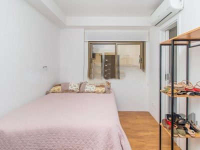 Apartamento à venda com 122m², 3 quartos, 3 suítes, 2 vagas no bairro Petrópolis em Porto Alegre - Foto 10