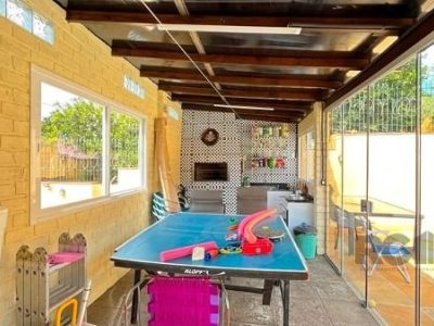 Casa à venda com 240m², 4 quartos, 2 suítes, 4 vagas no bairro Ipanema em Porto Alegre - Foto 41