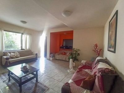 Casa à venda com 343m², 1 quarto, 4 suítes, 1 vaga no bairro Menino Deus em Porto Alegre - Foto 3