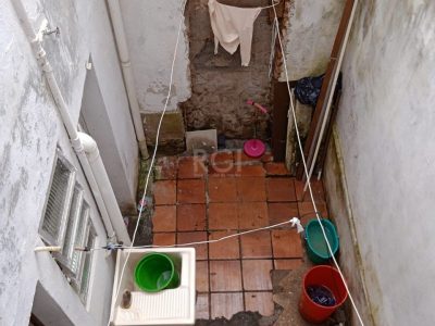 Casa à venda com 240m², 3 quartos, 3 suítes, 1 vaga no bairro Centro Histórico em Porto Alegre - Foto 6