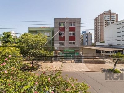 Casa à venda com 127m², 4 quartos no bairro Menino Deus em Porto Alegre - Foto 16