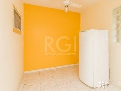 Apartamento à venda com 72m², 3 quartos, 1 vaga no bairro Petrópolis em Porto Alegre - Foto 4