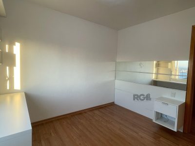 Apartamento à venda com 132m², 3 quartos, 1 suíte, 2 vagas no bairro Passo d'Areia em Porto Alegre - Foto 15