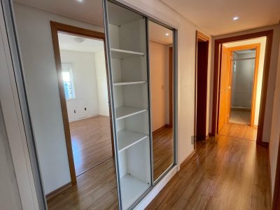 Apartamento à venda com 132m², 3 quartos, 1 suíte, 2 vagas no bairro Passo d'Areia em Porto Alegre - Foto 16