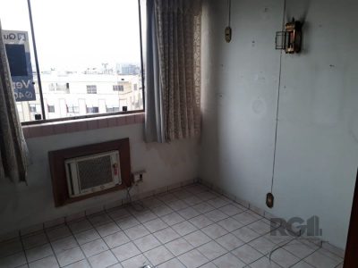 Apartamento à venda com 64m², 2 quartos, 1 suíte, 1 vaga no bairro Petrópolis em Porto Alegre - Foto 13