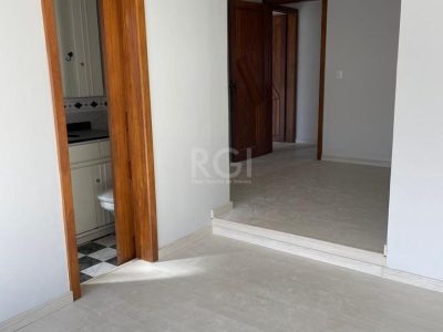 Casa Condominio à venda com 150m², 3 quartos, 1 suíte, 2 vagas no bairro Santo Antônio em Porto Alegre - Foto 13