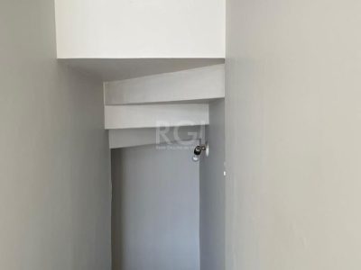 Casa Condominio à venda com 150m², 3 quartos, 1 suíte, 2 vagas no bairro Santo Antônio em Porto Alegre - Foto 19