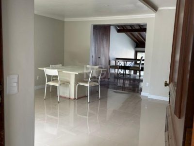 Casa Condominio à venda com 150m², 3 quartos, 1 suíte, 2 vagas no bairro Santo Antônio em Porto Alegre - Foto 20