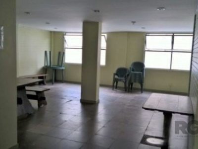 Apartamento à venda com 124m², 3 quartos, 1 suíte, 1 vaga no bairro Menino Deus em Porto Alegre - Foto 4