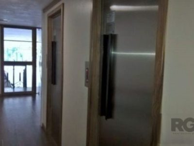 Apartamento à venda com 124m², 3 quartos, 1 suíte, 1 vaga no bairro Menino Deus em Porto Alegre - Foto 8