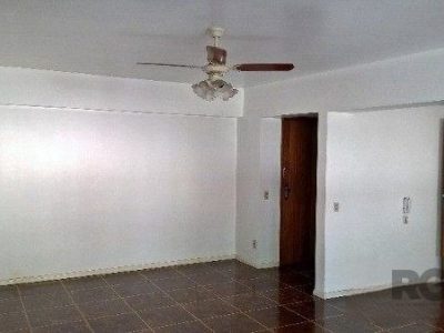 Apartamento à venda com 124m², 3 quartos, 1 suíte, 1 vaga no bairro Menino Deus em Porto Alegre - Foto 13