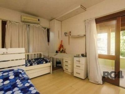 Casa à venda com 260m², 4 quartos, 1 suíte, 5 vagas no bairro Passo d'Areia em Porto Alegre - Foto 5