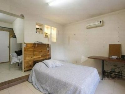 Casa à venda com 260m², 4 quartos, 1 suíte, 5 vagas no bairro Passo d'Areia em Porto Alegre - Foto 6