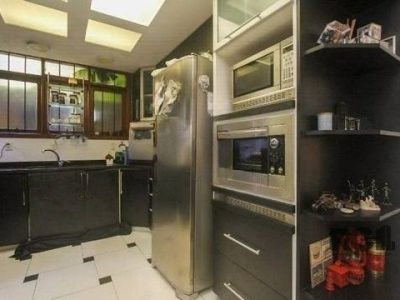 Casa à venda com 260m², 4 quartos, 1 suíte, 5 vagas no bairro Passo d'Areia em Porto Alegre - Foto 13