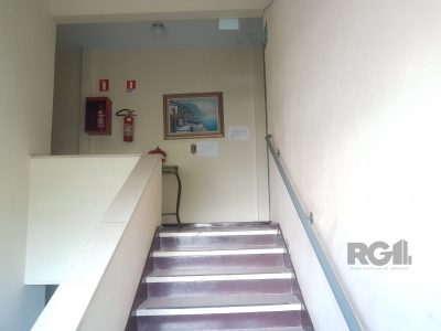 Apartamento à venda com 67m², 2 quartos no bairro Santana em Porto Alegre - Foto 3