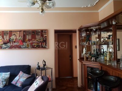 Apartamento à venda com 64m², 2 quartos, 1 vaga no bairro Passo d'Areia em Porto Alegre - Foto 2