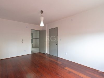 Apartamento à venda com 99m², 2 quartos, 1 suíte, 1 vaga no bairro Cristal em Porto Alegre - Foto 3