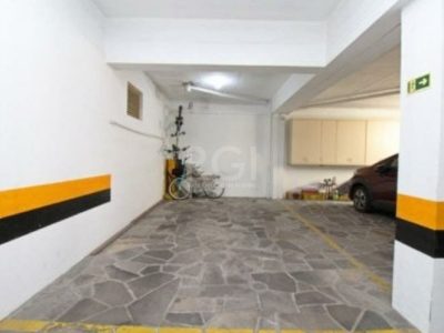 Apartamento à venda com 126m², 3 quartos, 1 suíte, 2 vagas no bairro Menino Deus em Porto Alegre - Foto 20