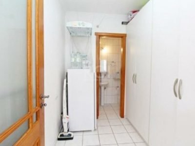 Apartamento à venda com 126m², 3 quartos, 1 suíte, 2 vagas no bairro Menino Deus em Porto Alegre - Foto 10