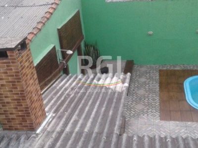 Casa à venda com 450m², 4 quartos, 1 suíte, 2 vagas no bairro Vila Ipiranga em Porto Alegre - Foto 16