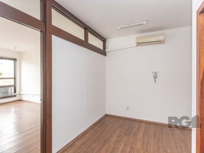 Conjunto/Sala à venda com 33m² no bairro Menino Deus em Porto Alegre - Foto 4