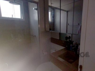 Apartamento à venda com 71m², 2 quartos, 1 suíte, 1 vaga no bairro Passo d'Areia em Porto Alegre - Foto 11