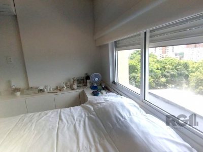 Apartamento à venda com 71m², 2 quartos, 1 suíte, 1 vaga no bairro Passo d'Areia em Porto Alegre - Foto 9