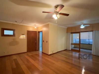 Apartamento à venda com 124m², 2 quartos, 1 suíte, 1 vaga no bairro Higienópolis em Porto Alegre - Foto 3