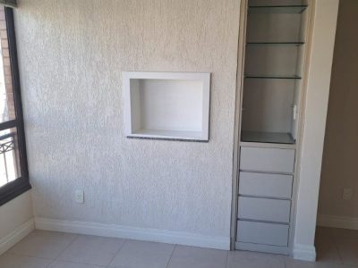 Apartamento à venda com 84m², 2 quartos, 1 suíte, 1 vaga no bairro Floresta em Porto Alegre - Foto 4