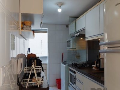 Apartamento à venda com 67m², 2 quartos, 1 suíte, 1 vaga no bairro Menino Deus em Porto Alegre - Foto 9