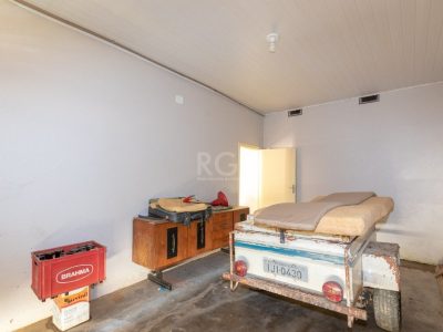 Casa à venda com 118m², 2 quartos, 2 vagas no bairro Medianeira em Porto Alegre - Foto 10