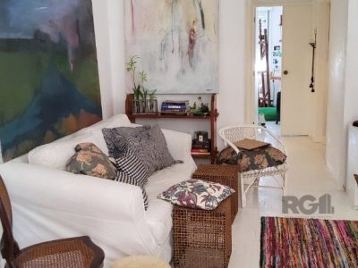 Apartamento à venda com 96m², 3 quartos, 1 suíte no bairro Moinhos de Vento em Porto Alegre - Foto 3