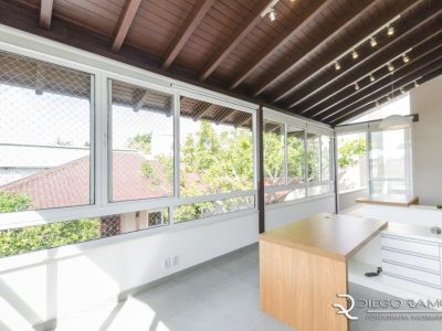 Casa à venda com 351m², 4 quartos, 4 suítes, 10 vagas no bairro Ipanema em Porto Alegre - Foto 23