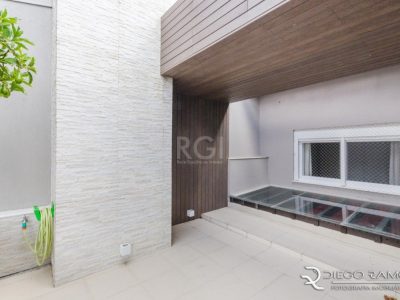 Casa à venda com 351m², 4 quartos, 4 suítes, 10 vagas no bairro Ipanema em Porto Alegre - Foto 30