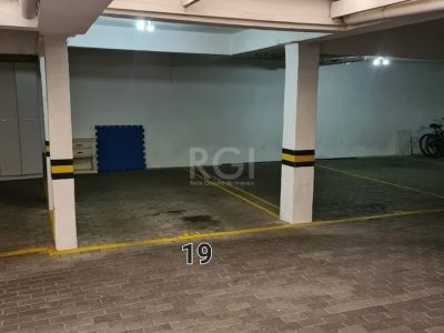 Apartamento à venda com 105m², 2 quartos, 1 suíte, 2 vagas no bairro Menino Deus em Porto Alegre - Foto 32