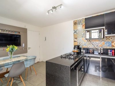 Apartamento à venda com 70m², 2 quartos, 1 vaga no bairro Jardim Planalto em Porto Alegre - Foto 4