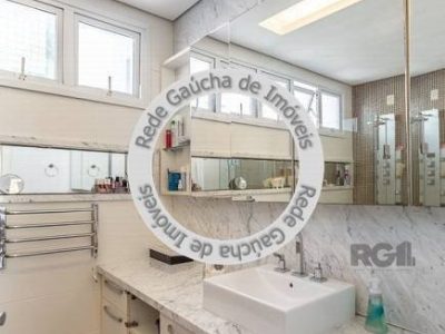 Casa à venda com 500m², 4 quartos, 3 suítes, 6 vagas no bairro Três Figueiras em Porto Alegre - Foto 12