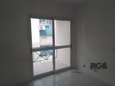 Apartamento à venda com 79m², 3 quartos, 1 suíte, 1 vaga no bairro Santo Antônio em Porto Alegre - Foto 4