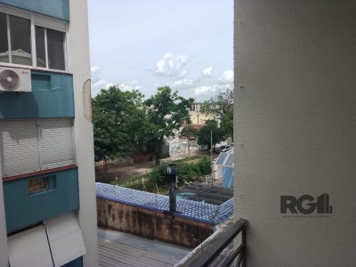 Apartamento à venda com 79m², 3 quartos, 1 suíte, 1 vaga no bairro Santo Antônio em Porto Alegre - Foto 11