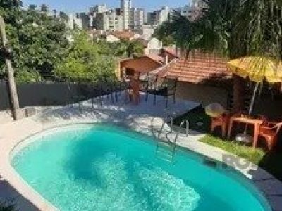 Casa à venda com 245m², 4 quartos, 1 suíte, 1 vaga no bairro Tristeza em Porto Alegre - Foto 17