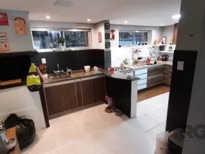 Casa à venda com 245m², 4 quartos, 1 suíte, 1 vaga no bairro Tristeza em Porto Alegre - Foto 6