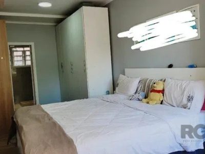 Casa à venda com 245m², 4 quartos, 1 suíte, 1 vaga no bairro Tristeza em Porto Alegre - Foto 7