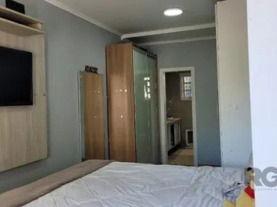 Casa à venda com 245m², 4 quartos, 1 suíte, 1 vaga no bairro Tristeza em Porto Alegre - Foto 8