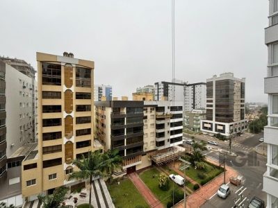 Apartamento à venda com 86m², 3 quartos, 3 suítes, 1 vaga no bairro Zona Nova em Capão da Canoa - Foto 3