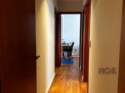 Apartamento à venda com 90m², 3 quartos, 1 suíte, 2 vagas no bairro Ipanema em Porto Alegre - Foto 13