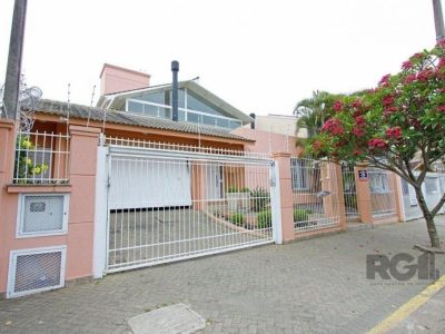 Casa à venda com 330m², 3 quartos, 2 suítes, 3 vagas no bairro Jardim Lindóia em Porto Alegre - Foto 16